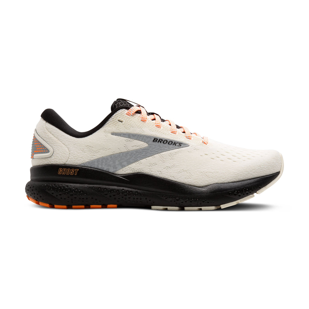 Women's Brooks Ghost 16. Off white upper. Black midsole. Lateral view.