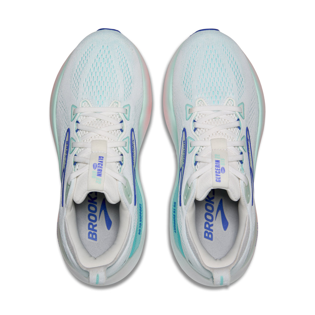 Women's Brooks Glycerin GTS 22. Light Blue upper. Light Pink midsole. Top view.