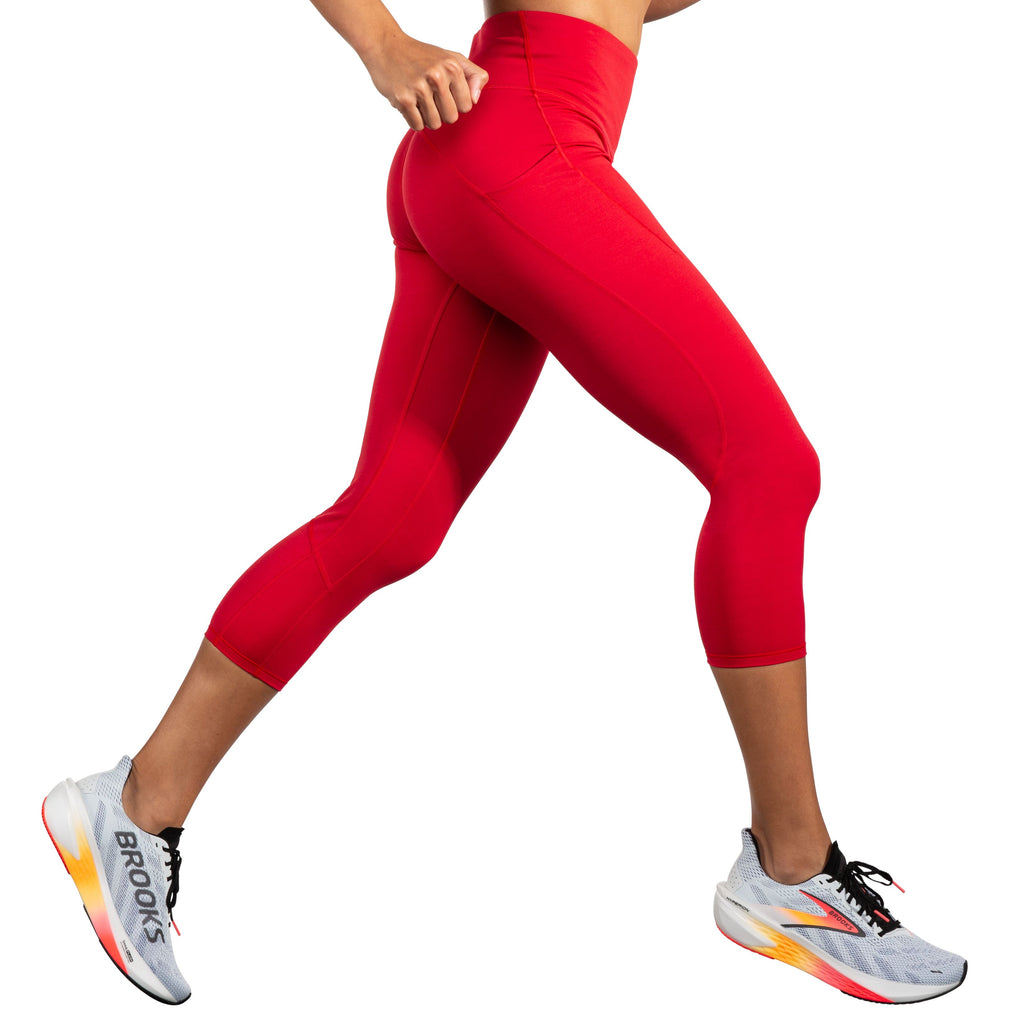 Women's Brooks Spark Capri. Red. Lateral view.