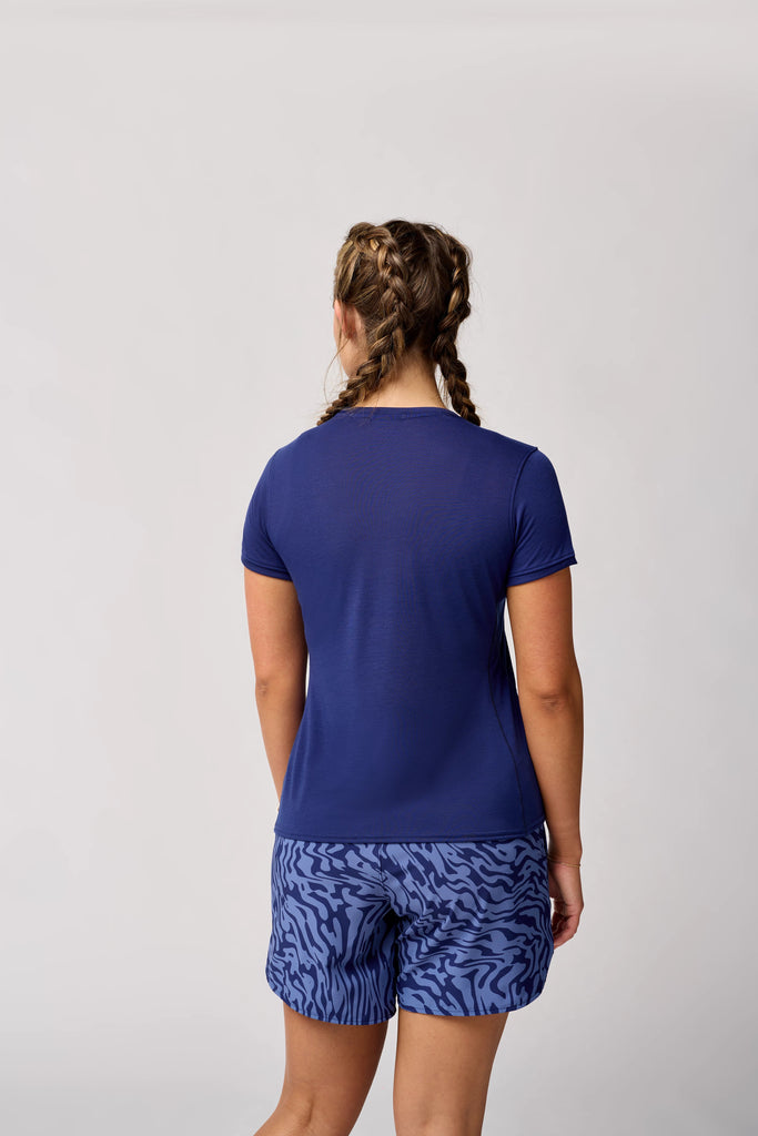 Women's Brooks Distance Short Sleeve 3.0. Dark Blue. Rear view.