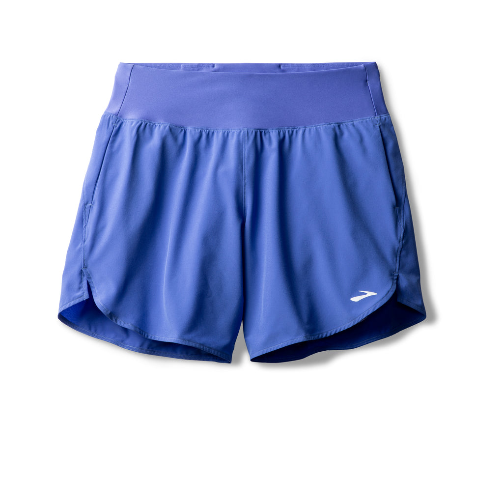 Women's Brooks Chaser 7" Shorts. Blue. Front view.