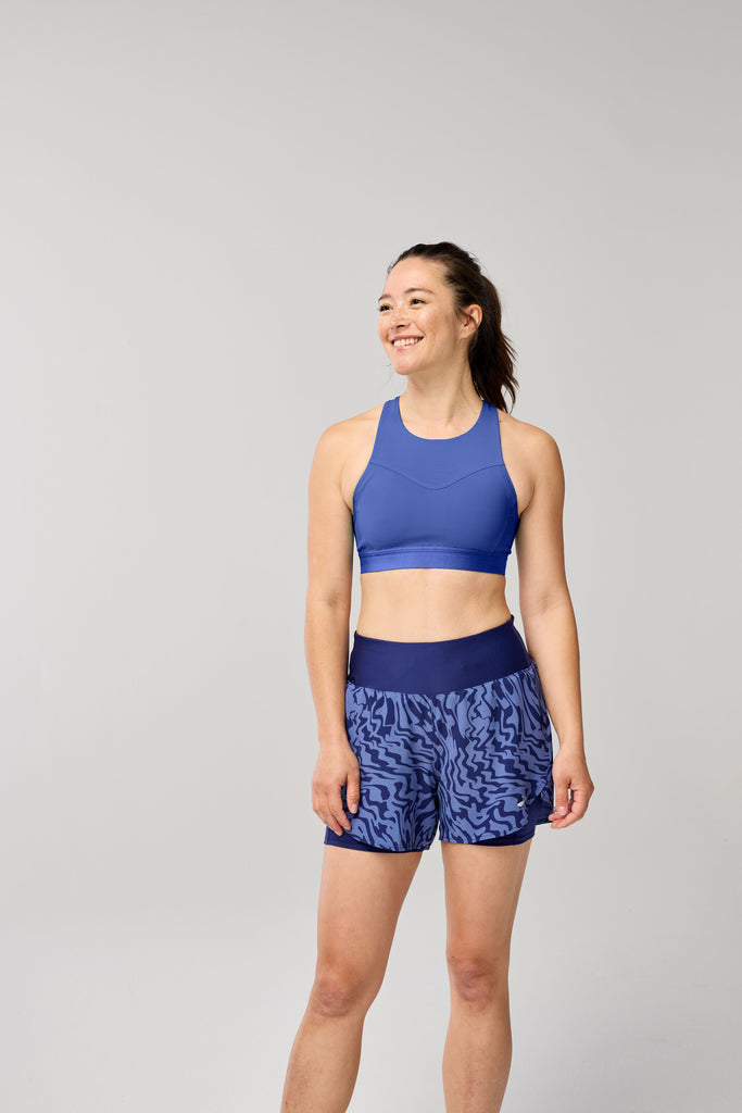 Women's Brooks Drive 3 Pocket Sports Bra. Blue. Front view.