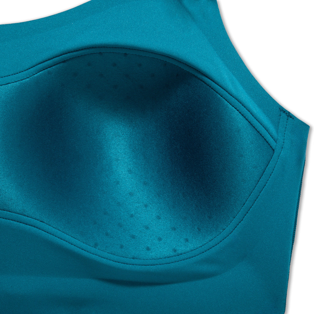 Women's Brooks Scoopback 2.0 Sports Bra. Blue/Green. Cup closeup.