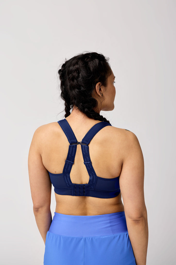 Women's Brooks Drive Convertible 2.0 Sports Bra. Dark Blue. Rear view.