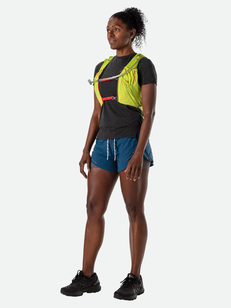 Women's Nathan Pinnacle 12L Hydration Vest. Yellow.