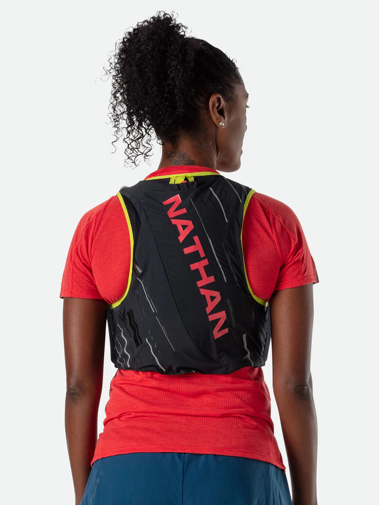 Women's Nathan Pinnacle 4L Hydration Vest. Black.