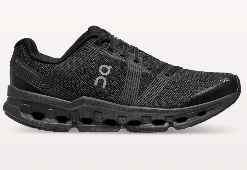 Women's On Cloudgo. Black upper. Black midsole. Lateral view.