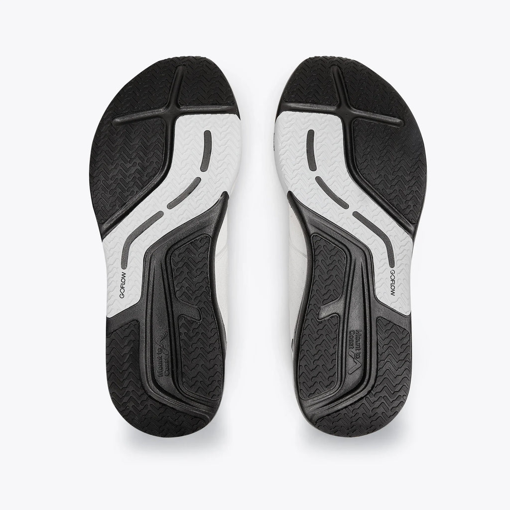Men's Mount to Coast. R1. White upper. Black midsole. Bottom view.