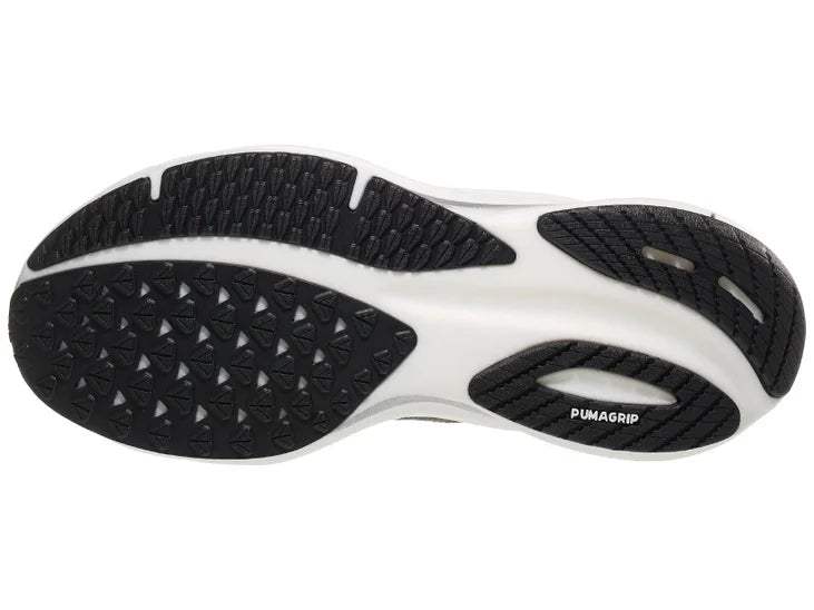 Men's Puma Magnify Nitro 2. Black upper. White midsole. Bottom view.