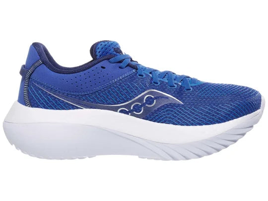 Men's Saucony Kinvara Pro. Blue upper. White midsole. Medial view.