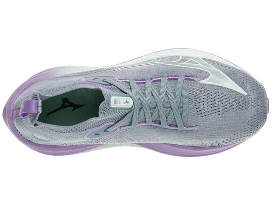 Women's Mizuno Neo Vista. Grey upper. Multicolored midsole. Top view.