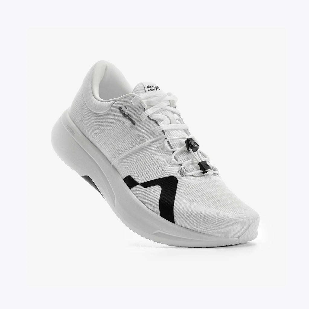 Women's Mount to Coast. R1. White upper. White midsole. Lateral view.