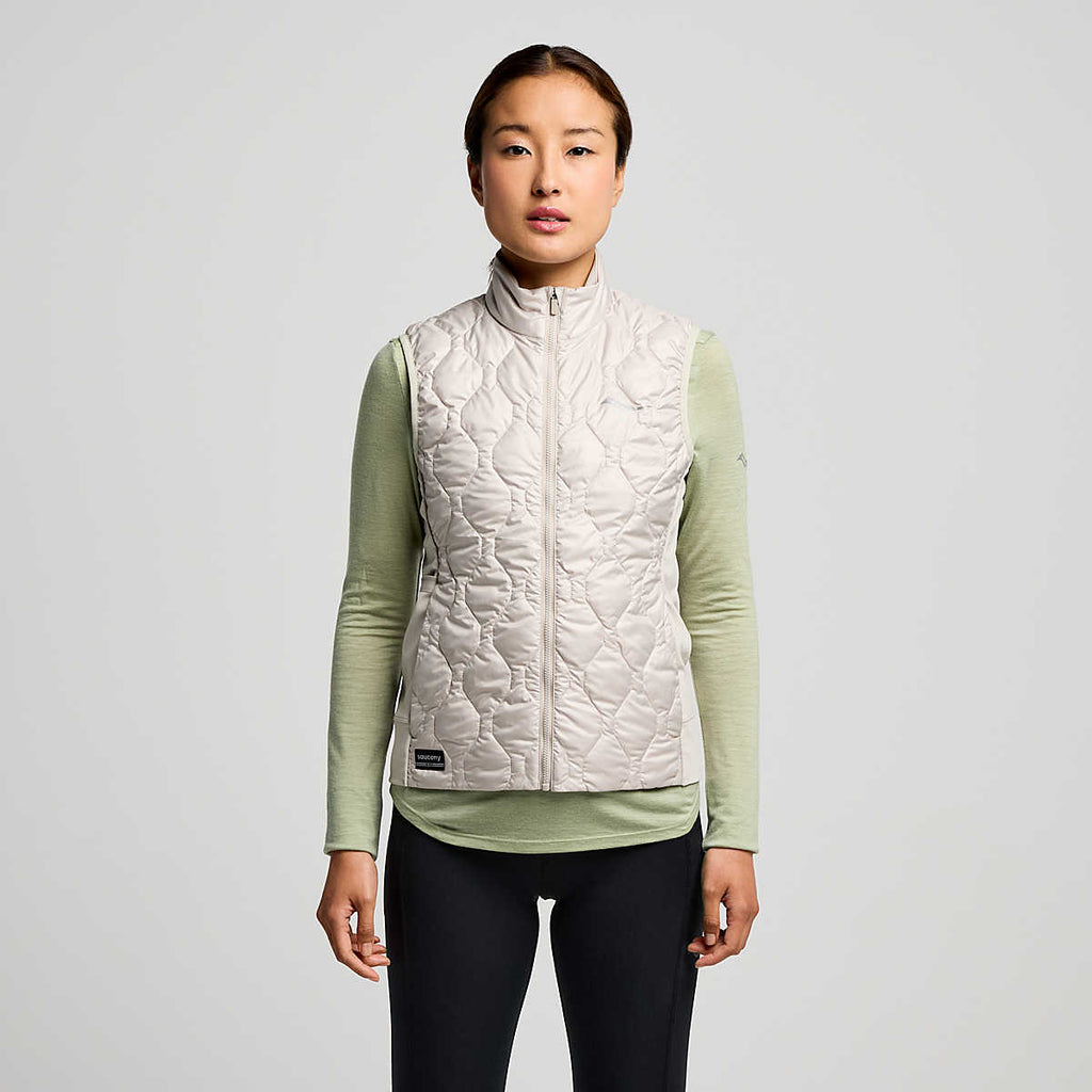 Women's Saucony Hurricane Insulated Vest. White. Front view.